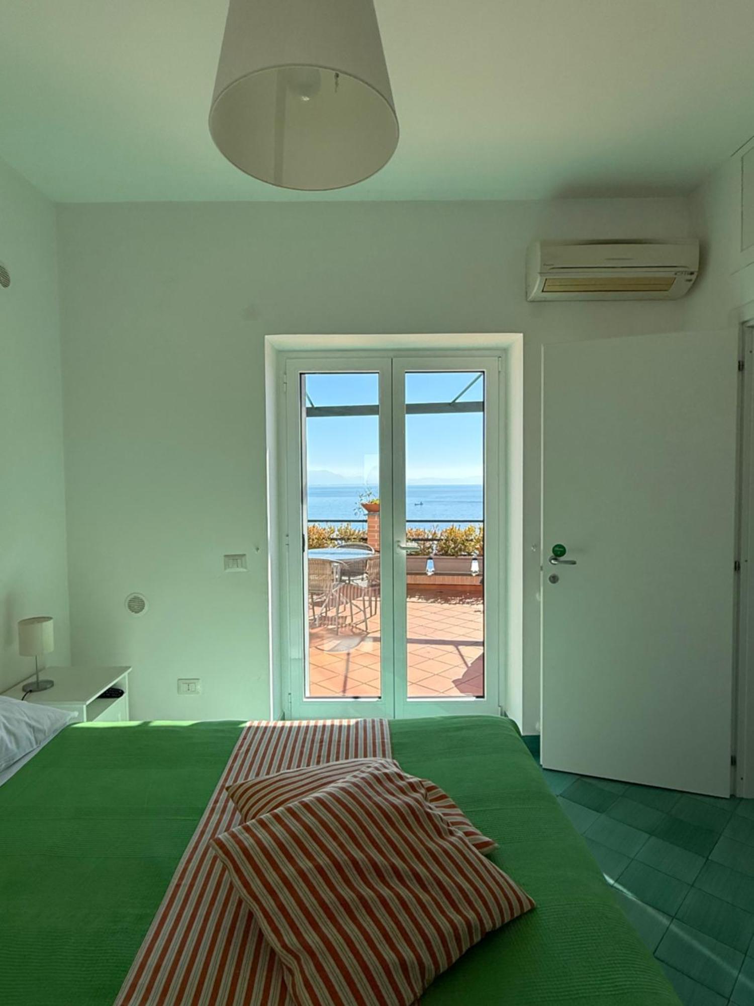 Casa Gabriella - Amalfi Coast - Free Parking - Full Sea View Vietri Exterior foto