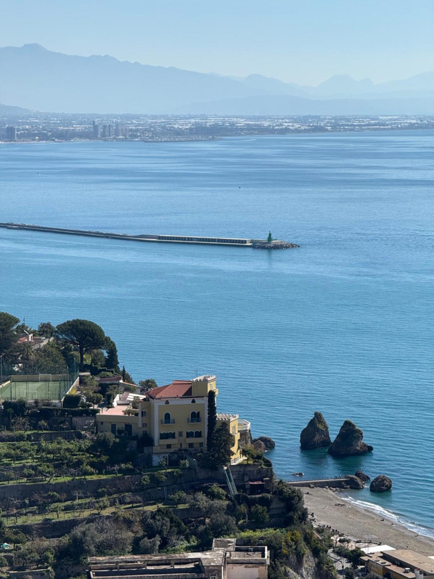 Casa Gabriella - Amalfi Coast - Free Parking - Full Sea View Vietri Exterior foto